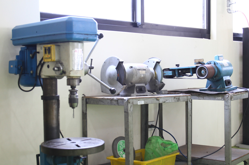 Manual Machine